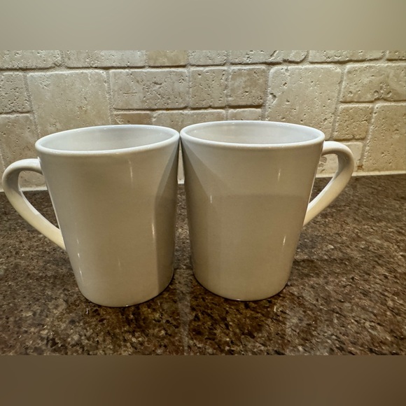 New Hubby Wifey Coffee Mugs Porcelain 12oz - Picture 3 of 9